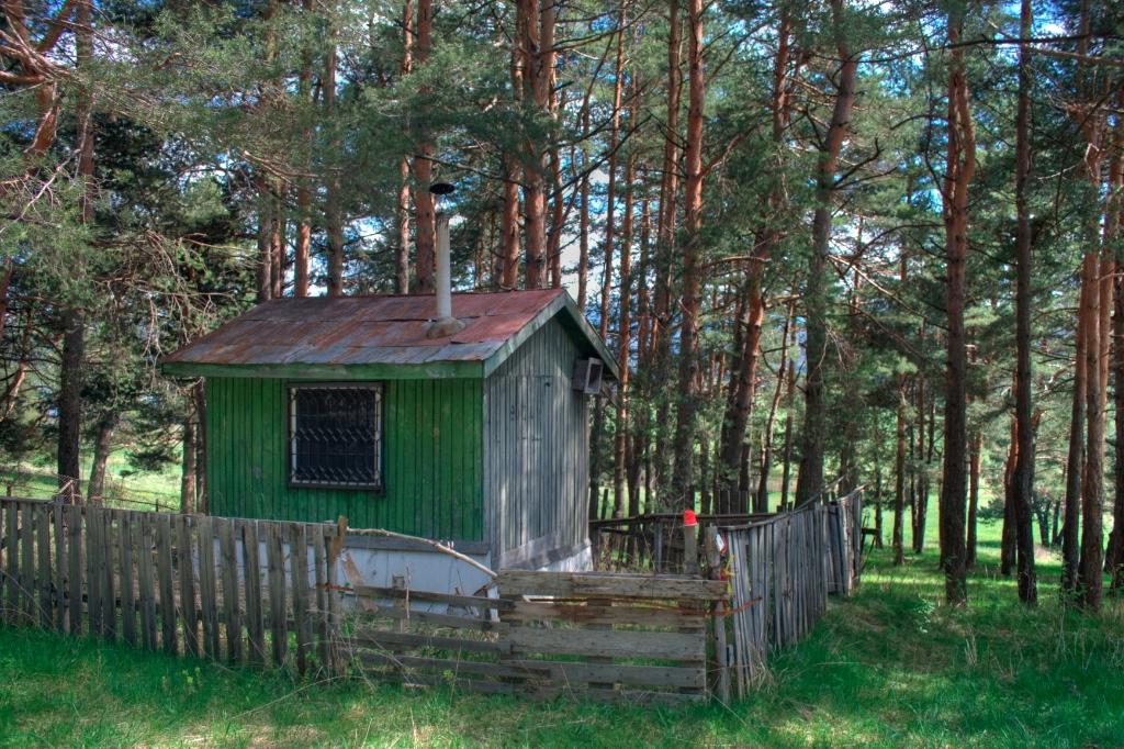 Uncategorized photograph A snug little cottage. by Sergey Vasilev on PhotoCodex